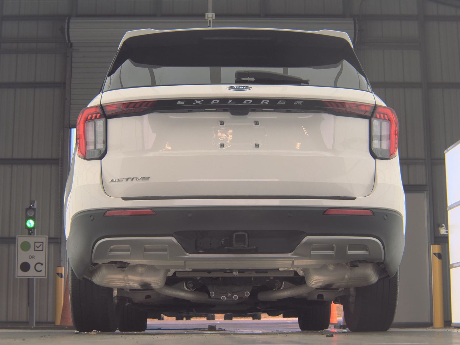 2025 Ford Explorer Active RWD