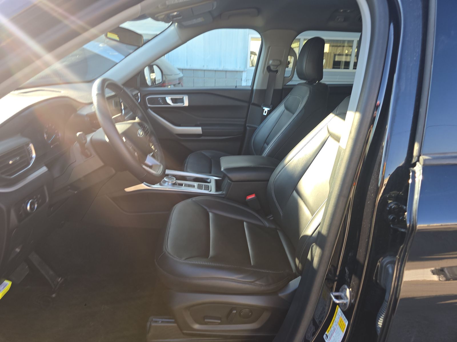 2024 Ford Explorer XLT RWD