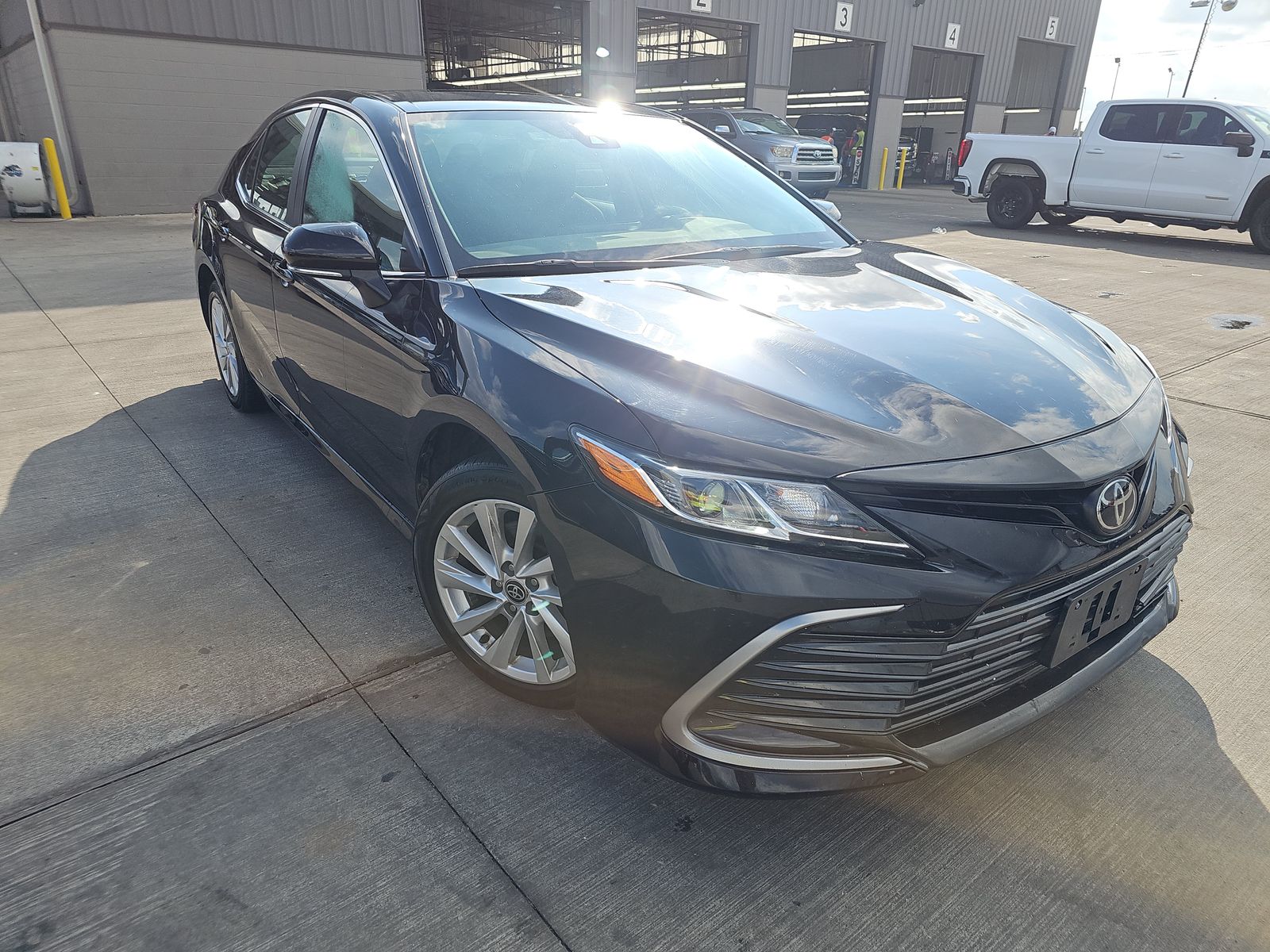 2023 Toyota Camry LE FWD