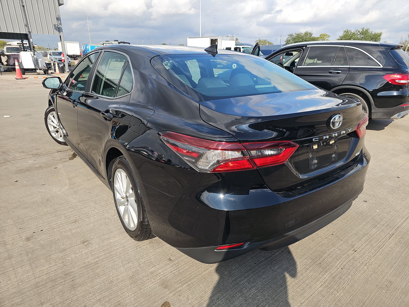 2023 Toyota Camry LE FWD