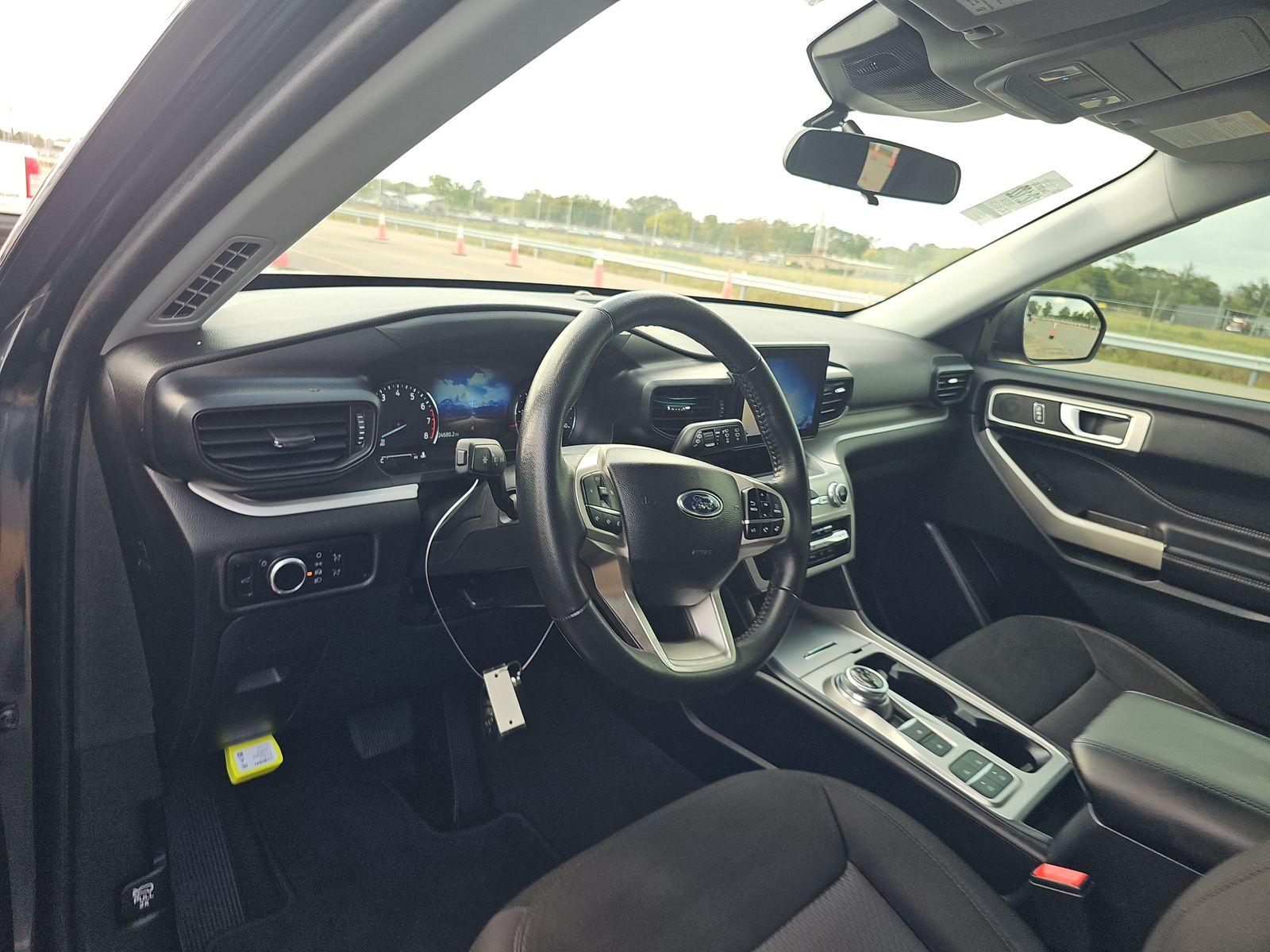 2024 Ford Explorer XLT RWD