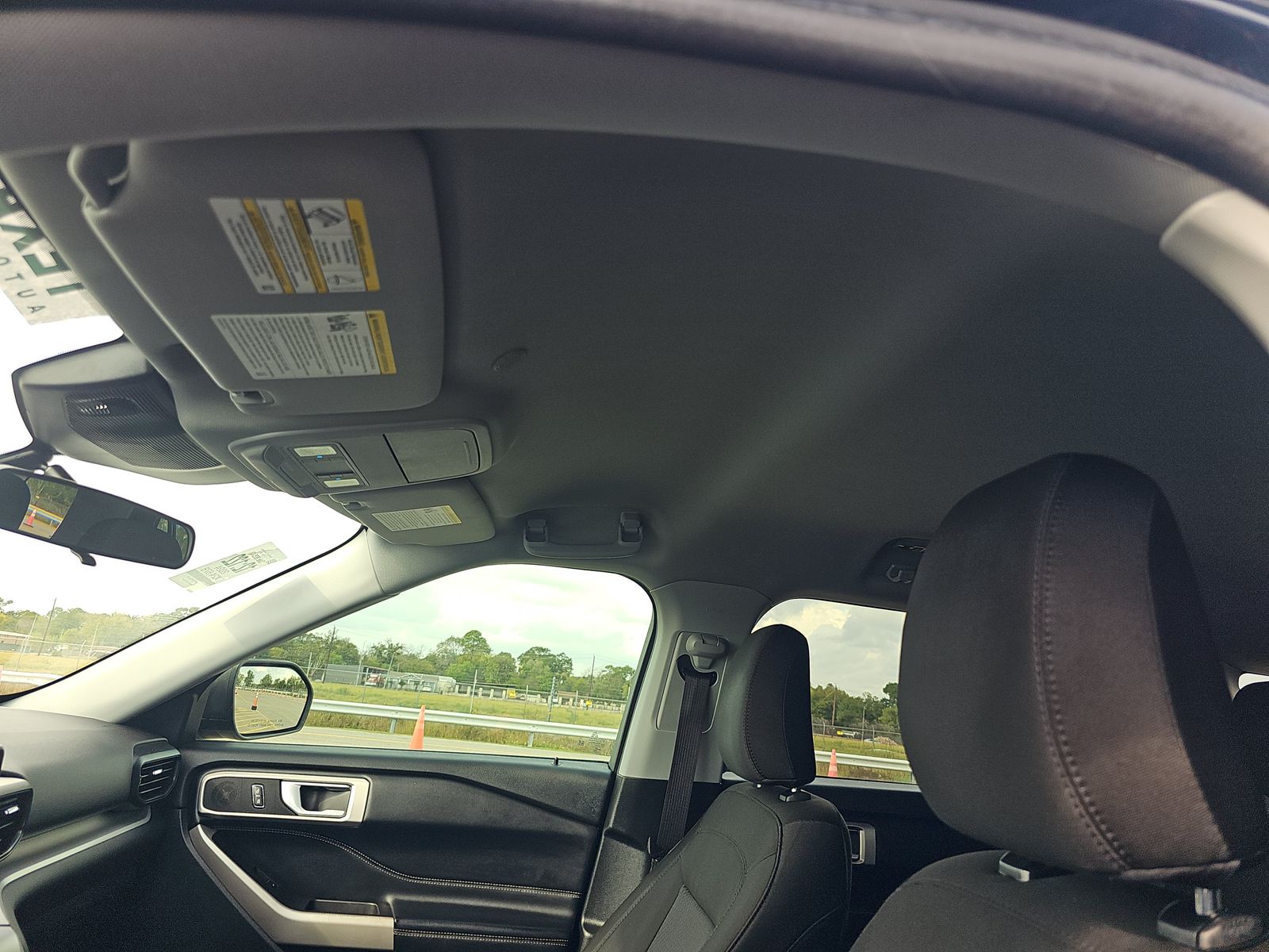 2024 Ford Explorer XLT RWD