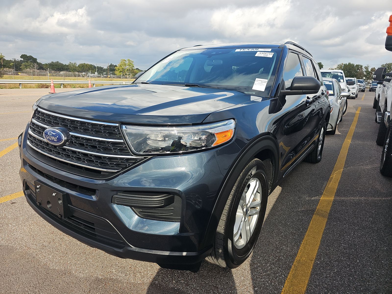 2024 Ford Explorer XLT RWD