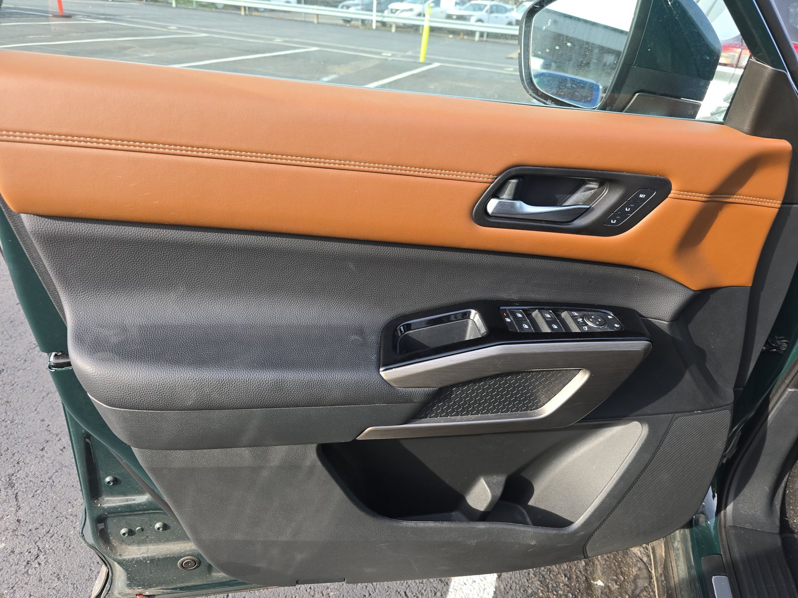 2024 Nissan Pathfinder Platinum FWD