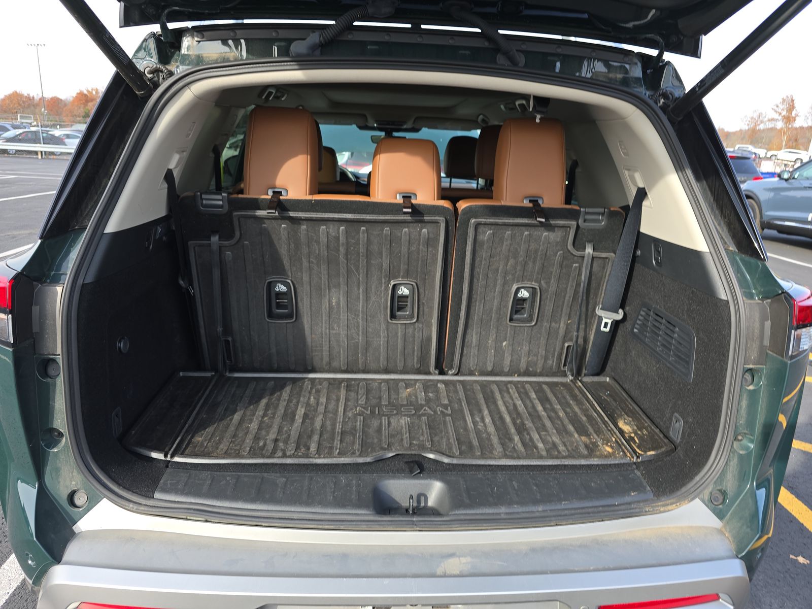 2024 Nissan Pathfinder Platinum FWD