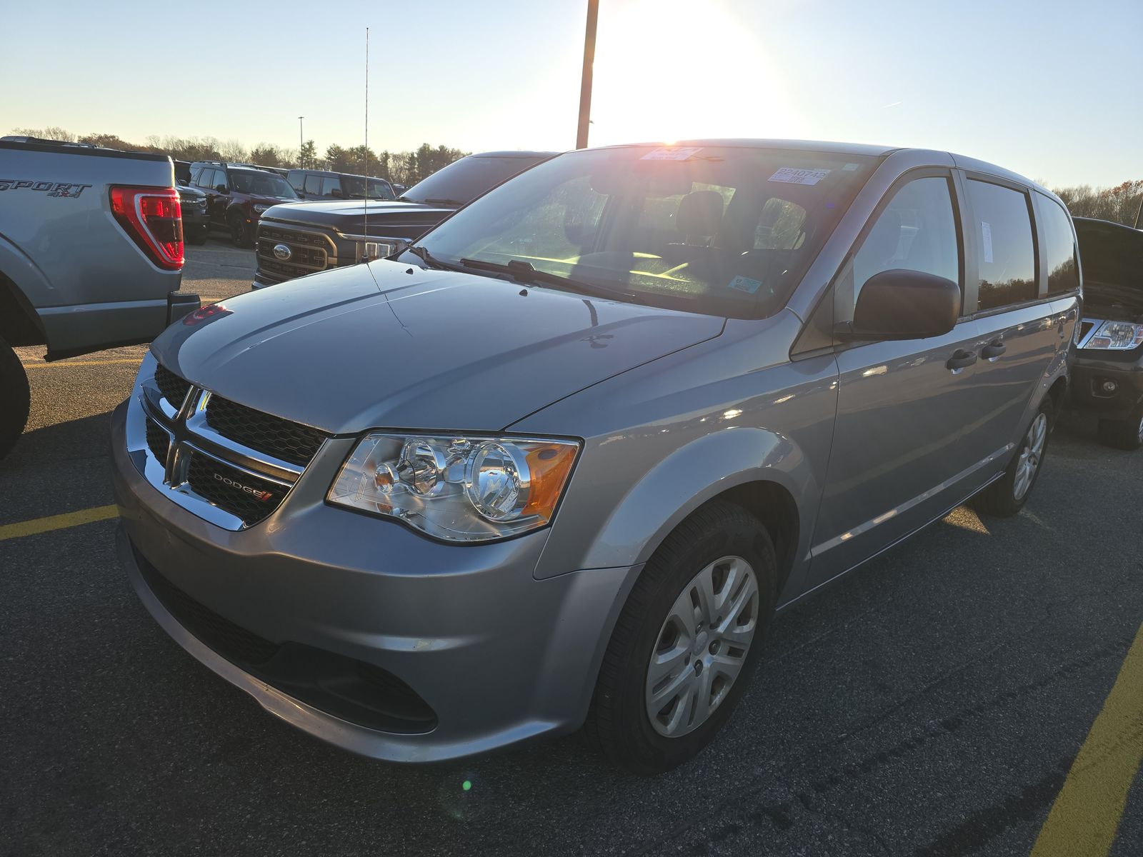 2019 Dodge Grand Caravan SE FWD