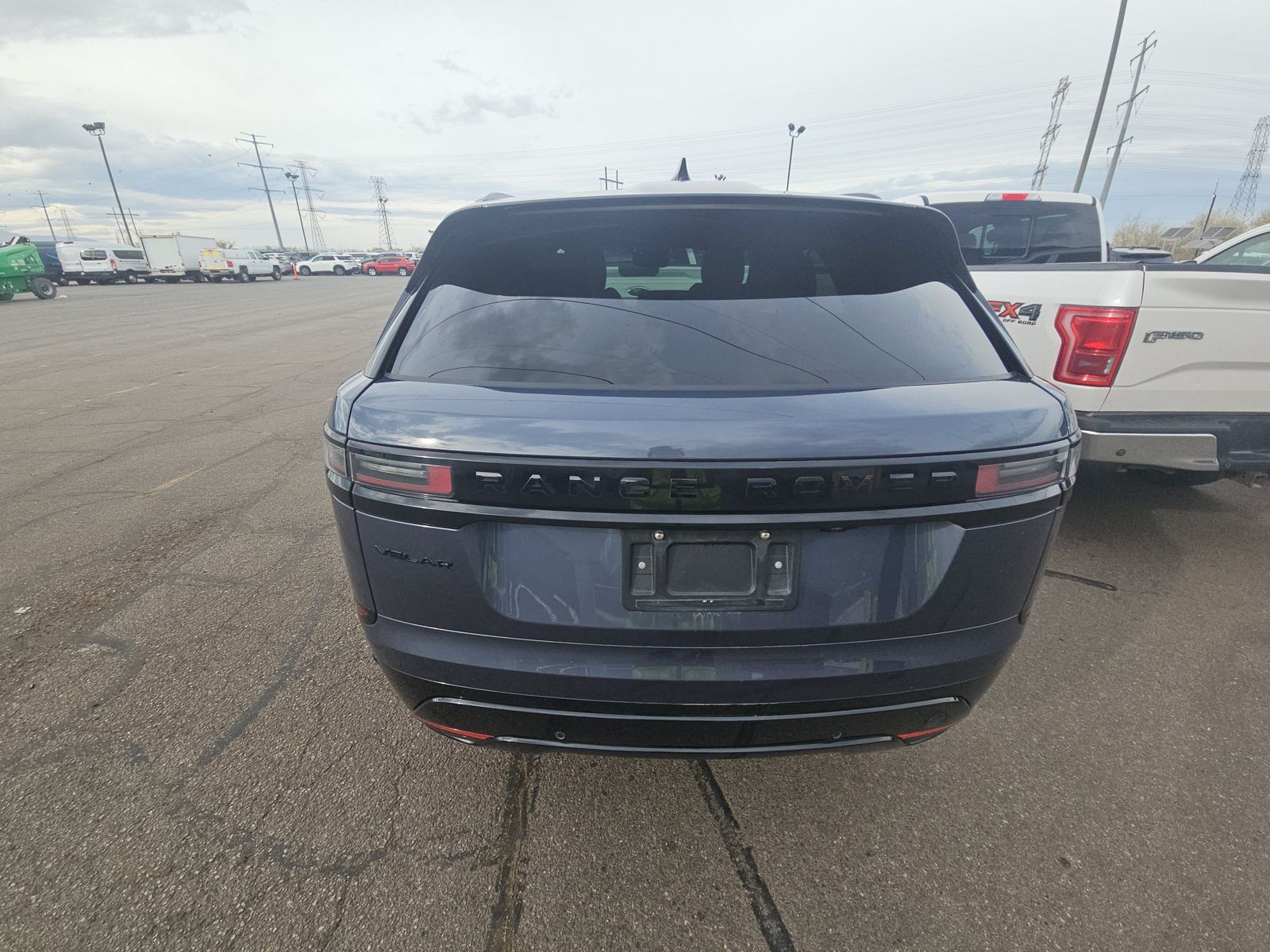 2025 Land Rover Range Rover Velar Dynamic SE AWD