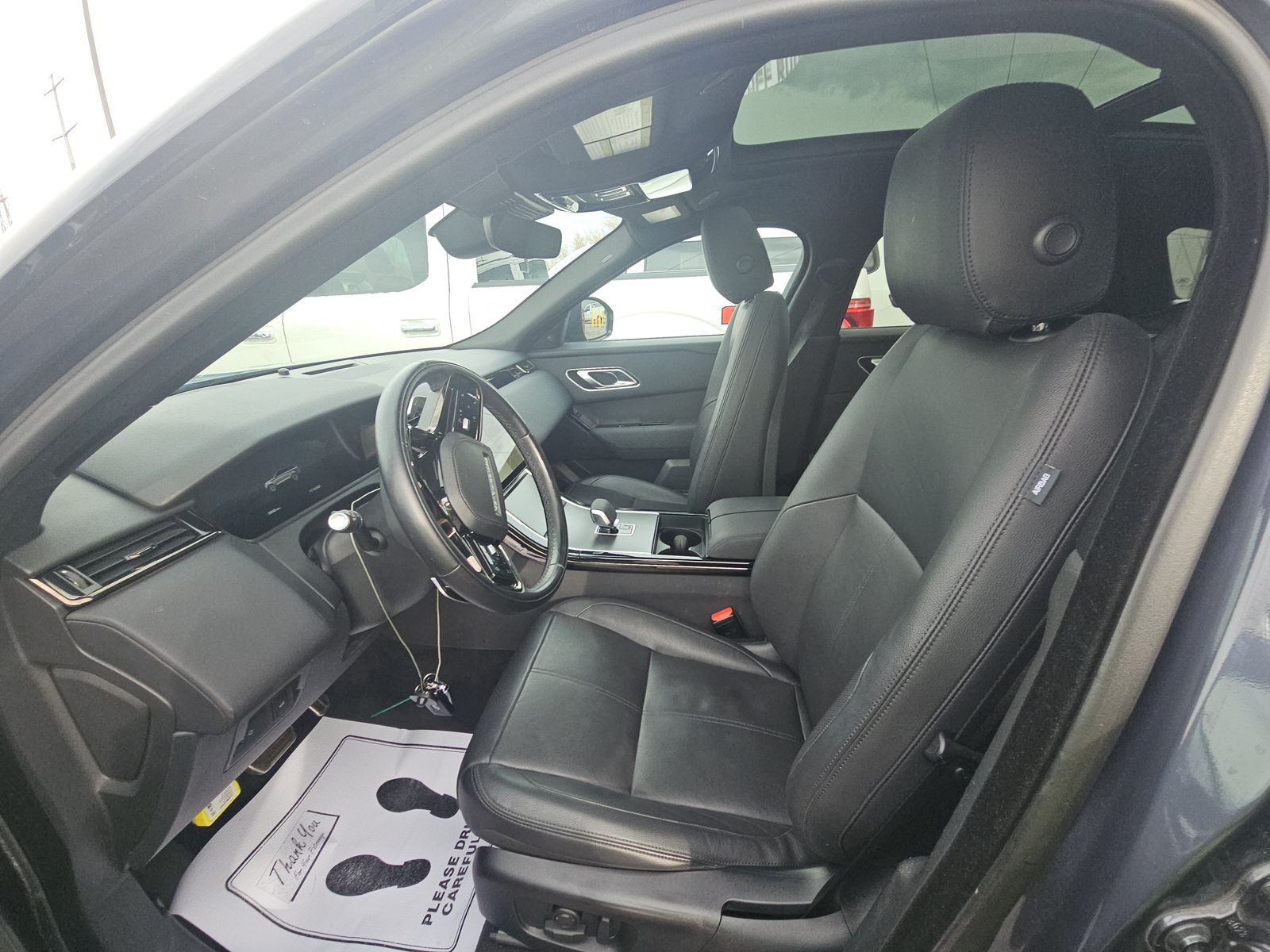 2025 Land Rover Range Rover Velar Dynamic SE AWD