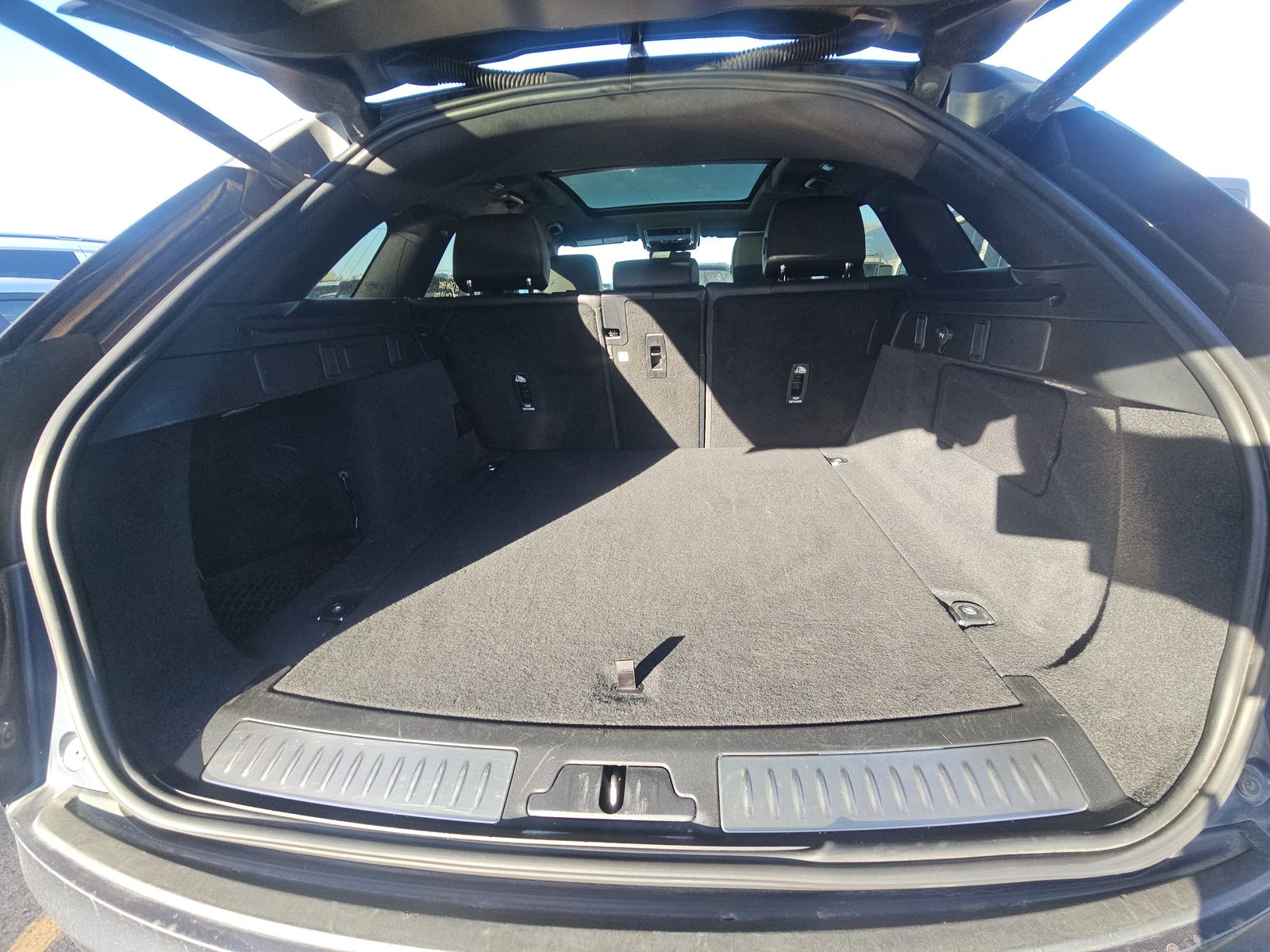 2025 Land Rover Range Rover Velar Dynamic SE AWD