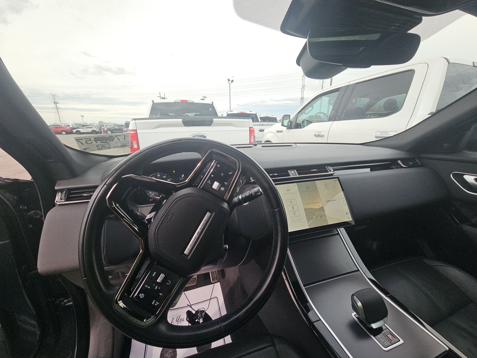 2025 Land Rover Range Rover Velar Dynamic SE AWD