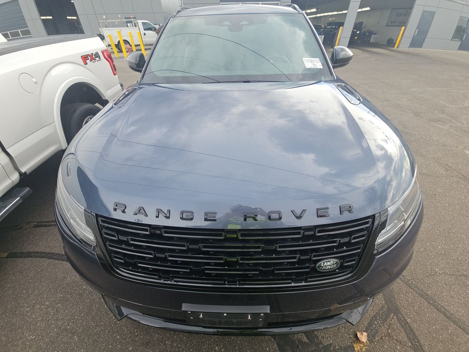 2025 Land Rover Range Rover Velar Dynamic SE AWD