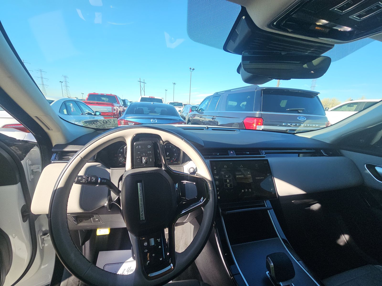 2025 Land Rover Range Rover Velar Dynamic SE AWD