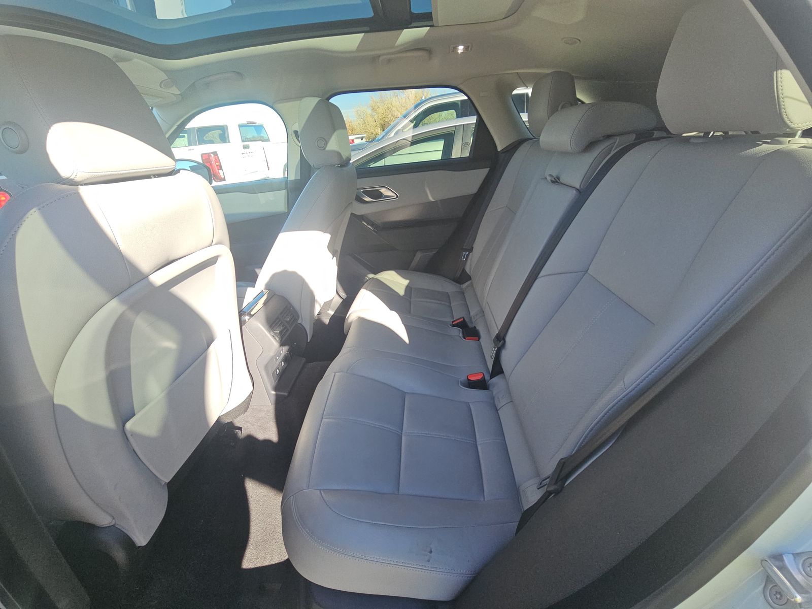 2025 Land Rover Range Rover Velar Dynamic SE AWD