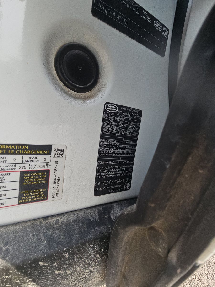 2025 Land Rover Range Rover Velar Dynamic SE AWD