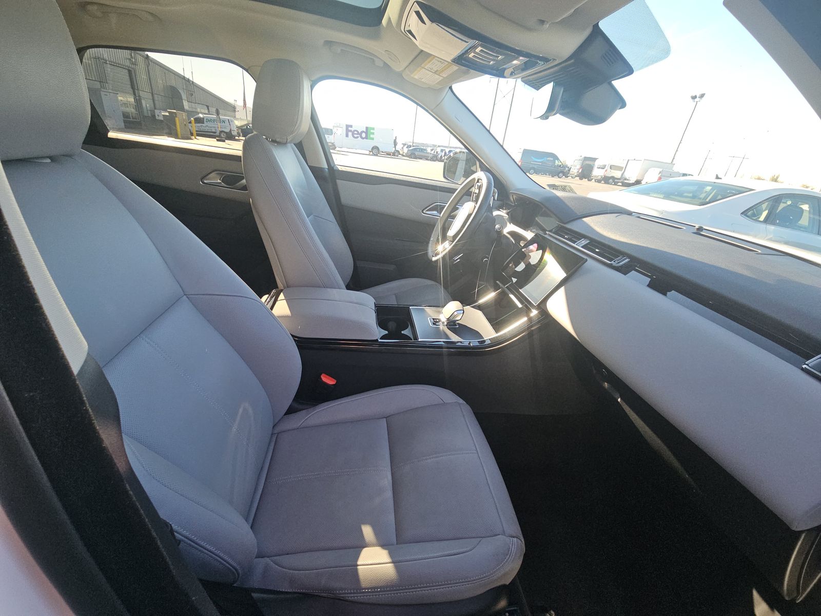 2025 Land Rover Range Rover Velar Dynamic SE AWD