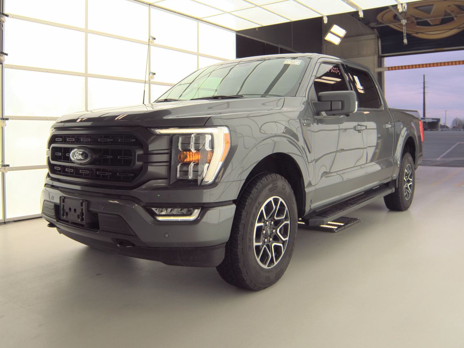 2023 Ford F-150 XLT AWD