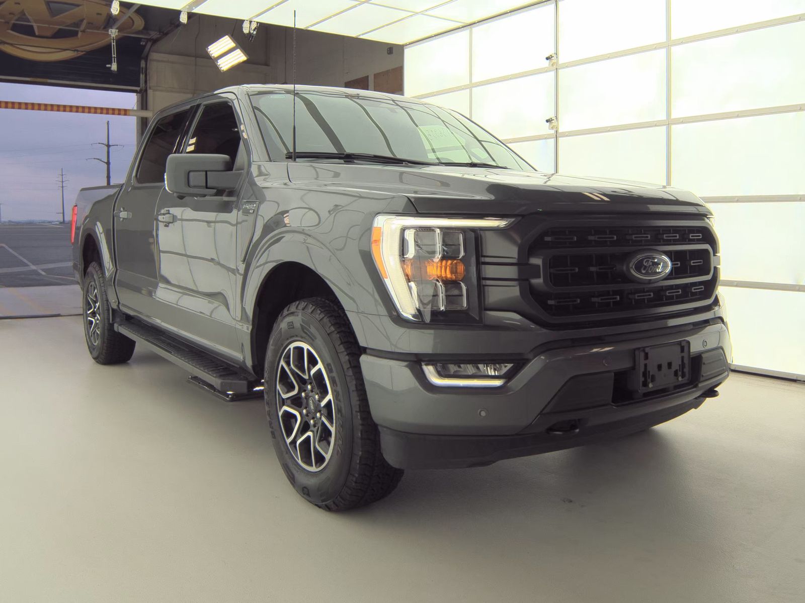 2023 Ford F-150 XLT AWD