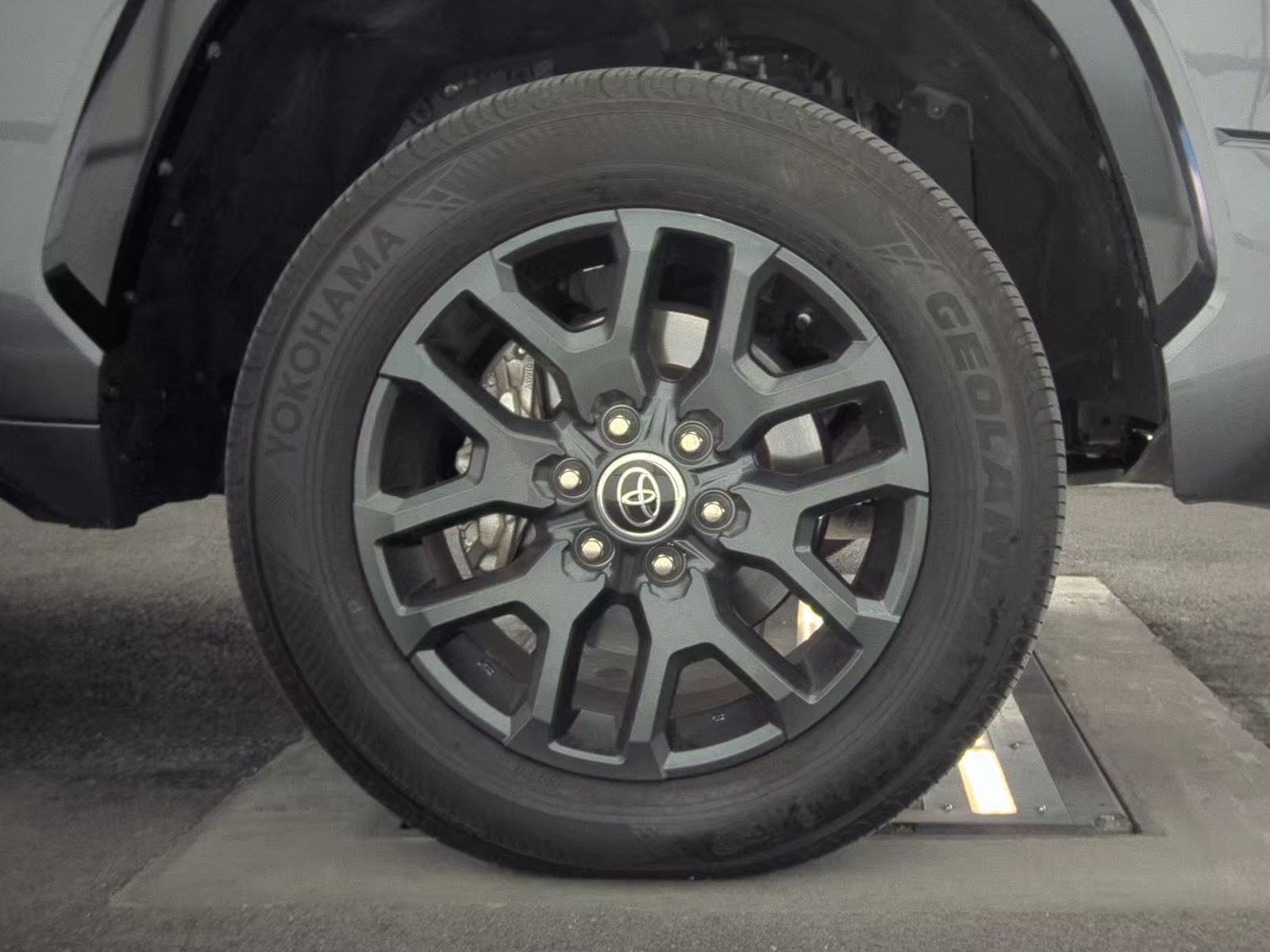 2023 Toyota Tundra Platinum AWD