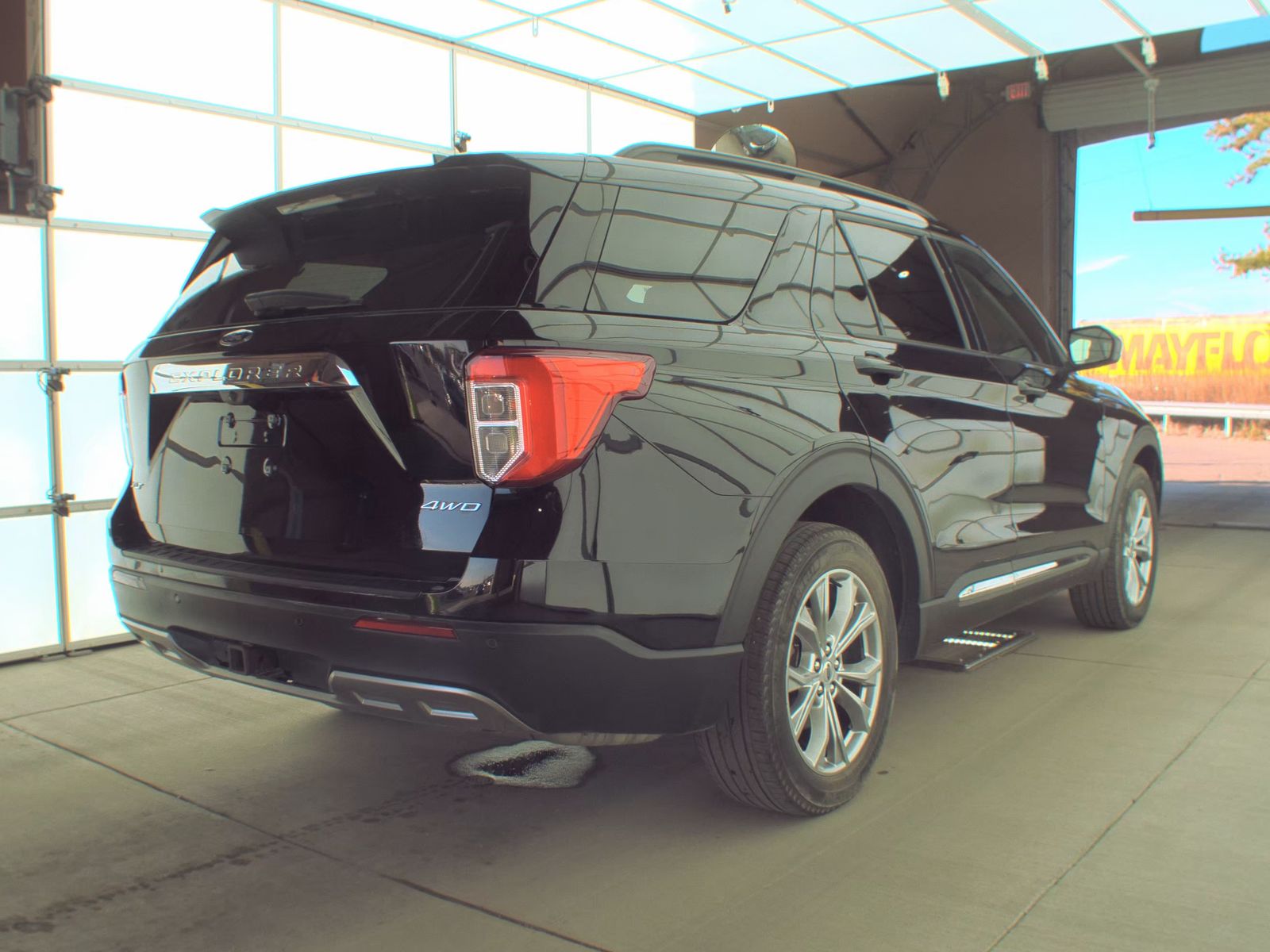 2023 Ford Explorer XLT AWD