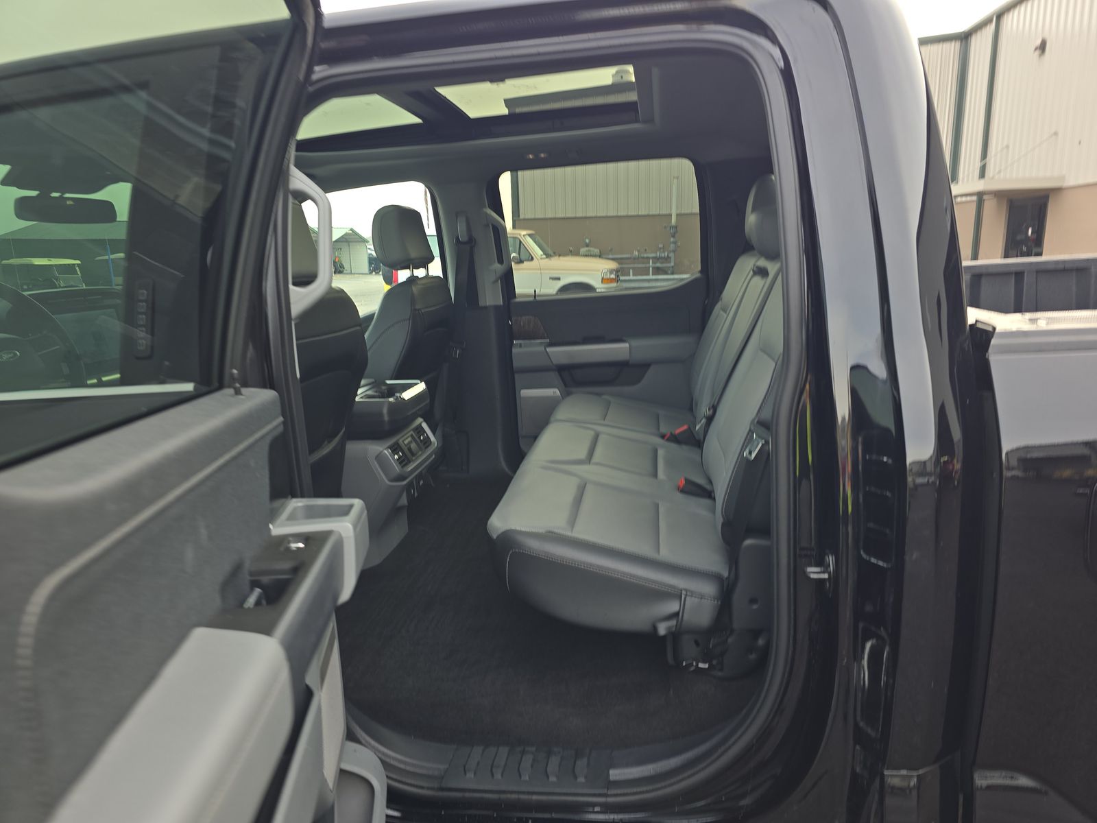 2022 Ford F-150 Lariat AWD