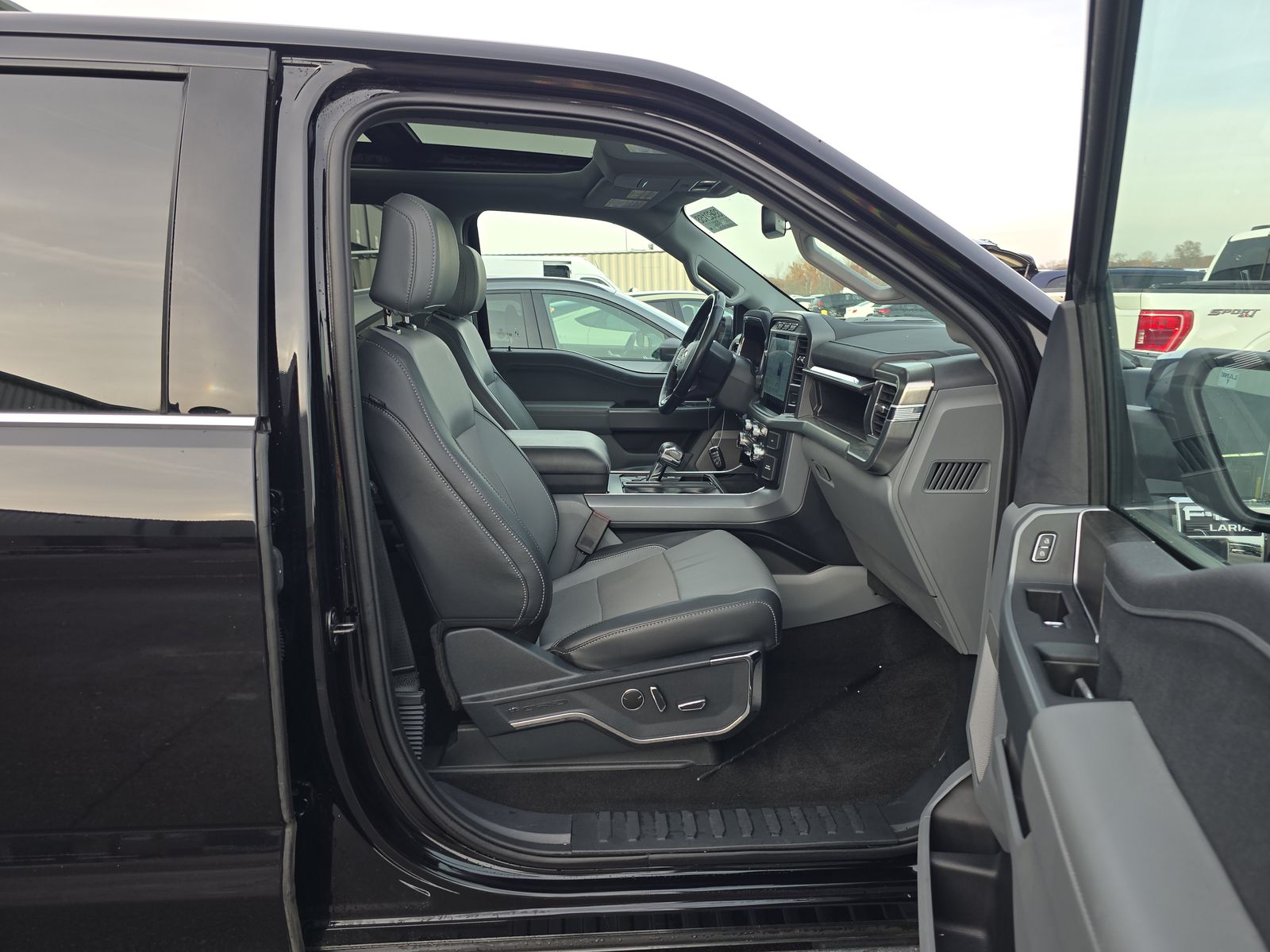 2022 Ford F-150 Lariat AWD