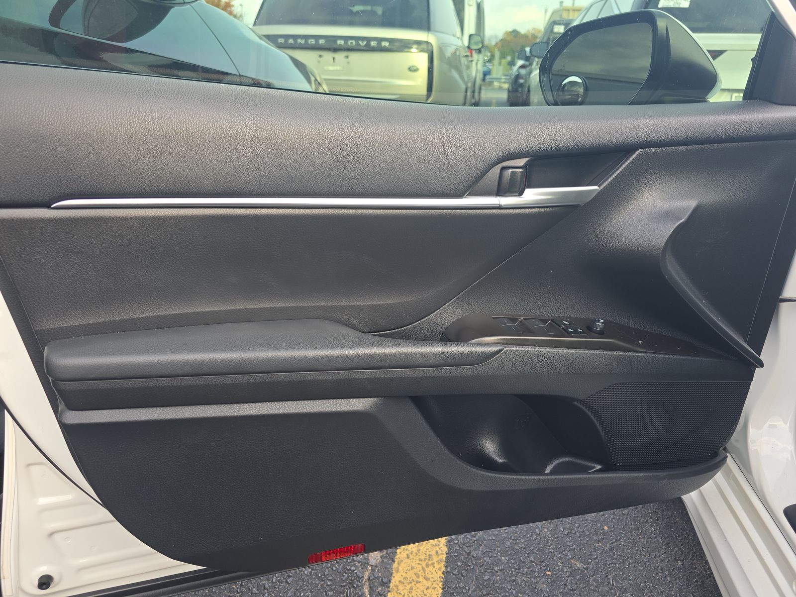 2024 Toyota Camry SE FWD