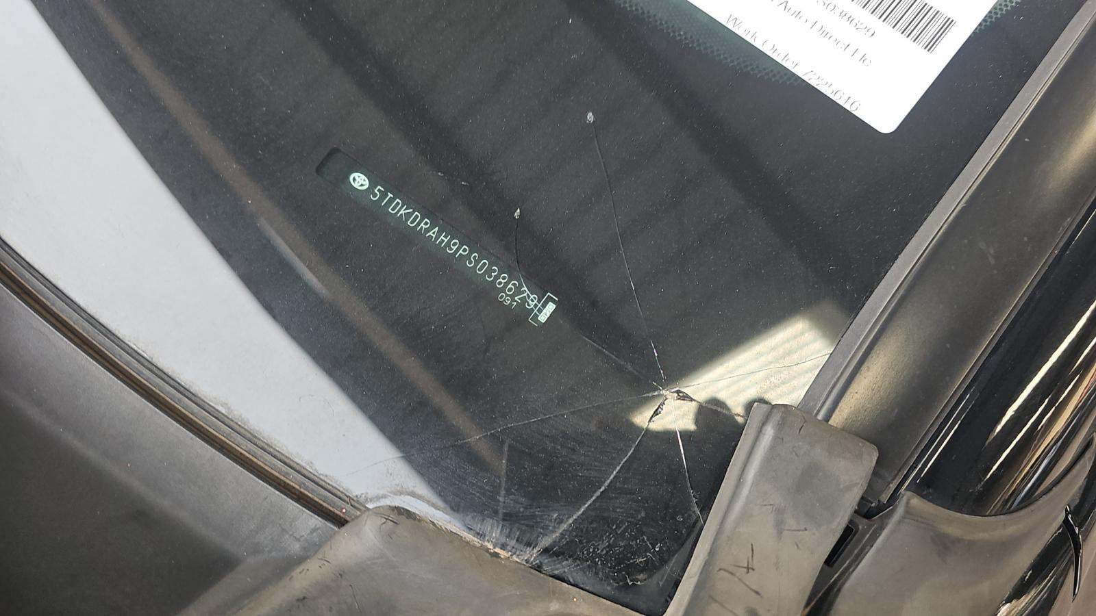 2023 Toyota Highlander XLE FWD