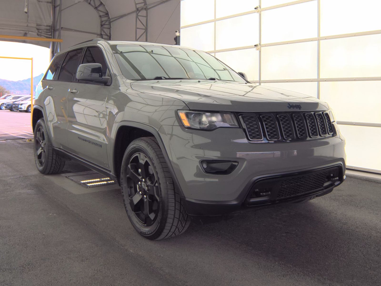 2019 Jeep Grand Cherokee Laredo Upland Edition RWD