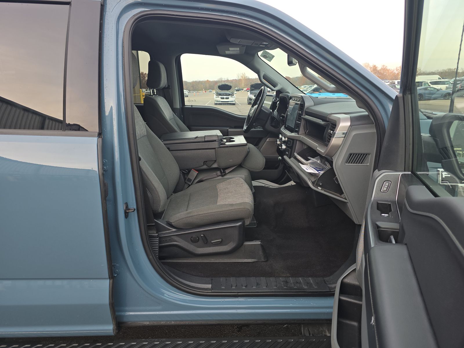 2023 Ford F-150 XLT AWD