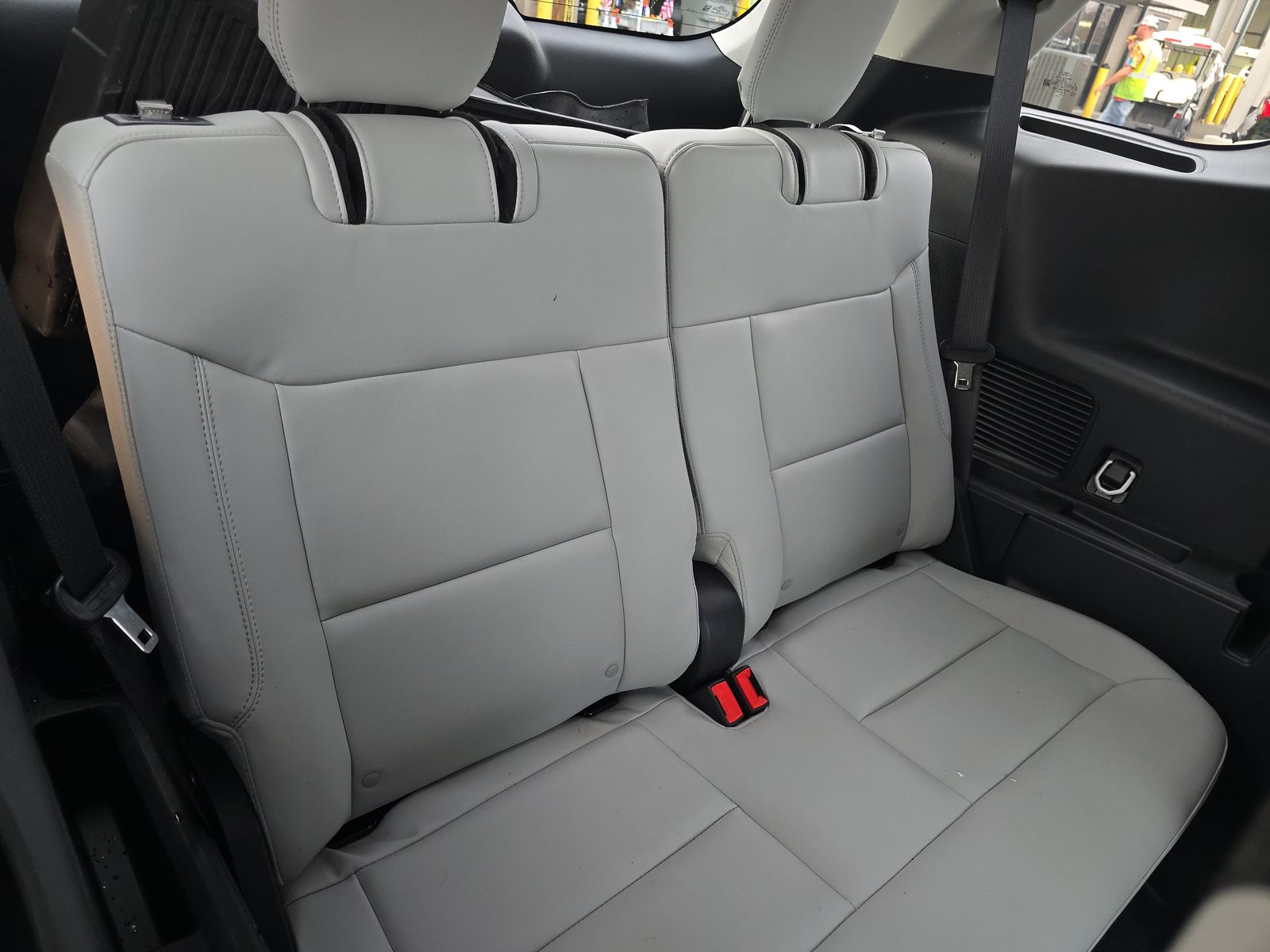 2025 Ford Explorer Platinum RWD