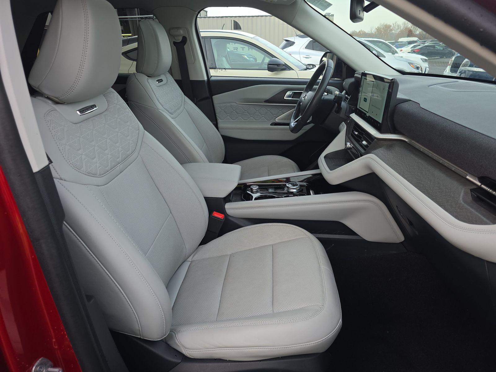 2025 Ford Explorer Platinum RWD