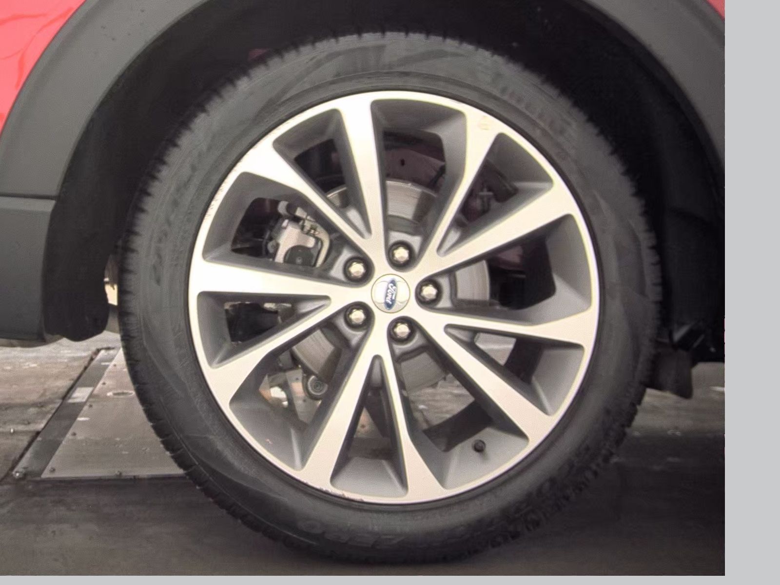 2025 Ford Explorer Platinum RWD