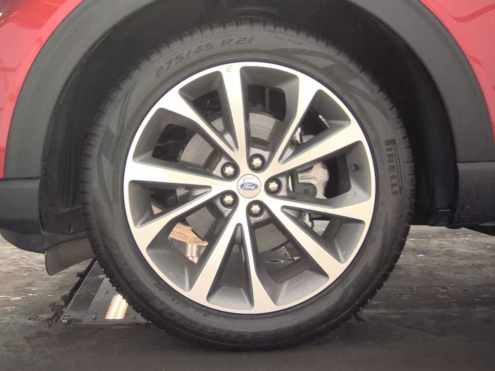 2025 Ford Explorer Platinum RWD