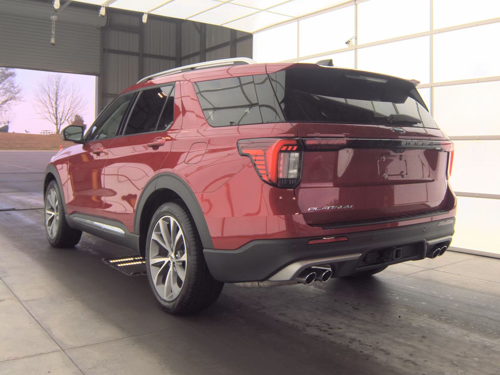 2025 Ford Explorer Platinum RWD