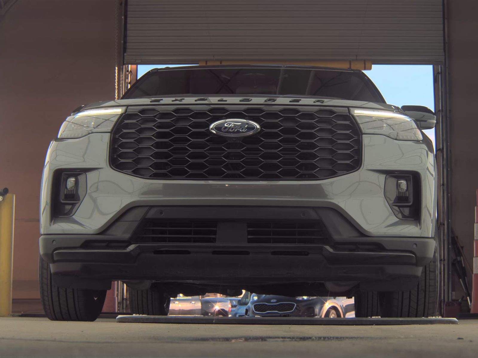 2025 Ford Explorer ST-Line RWD