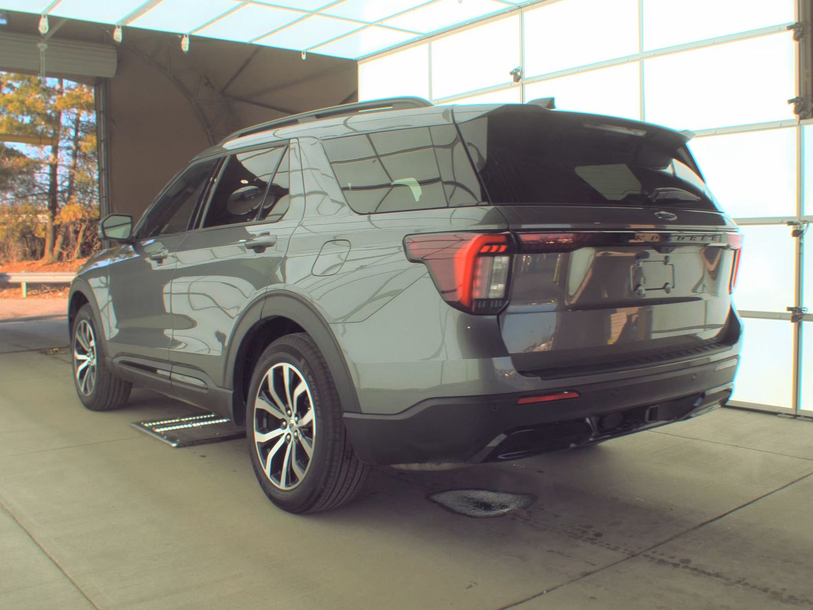 2025 Ford Explorer ST-Line RWD