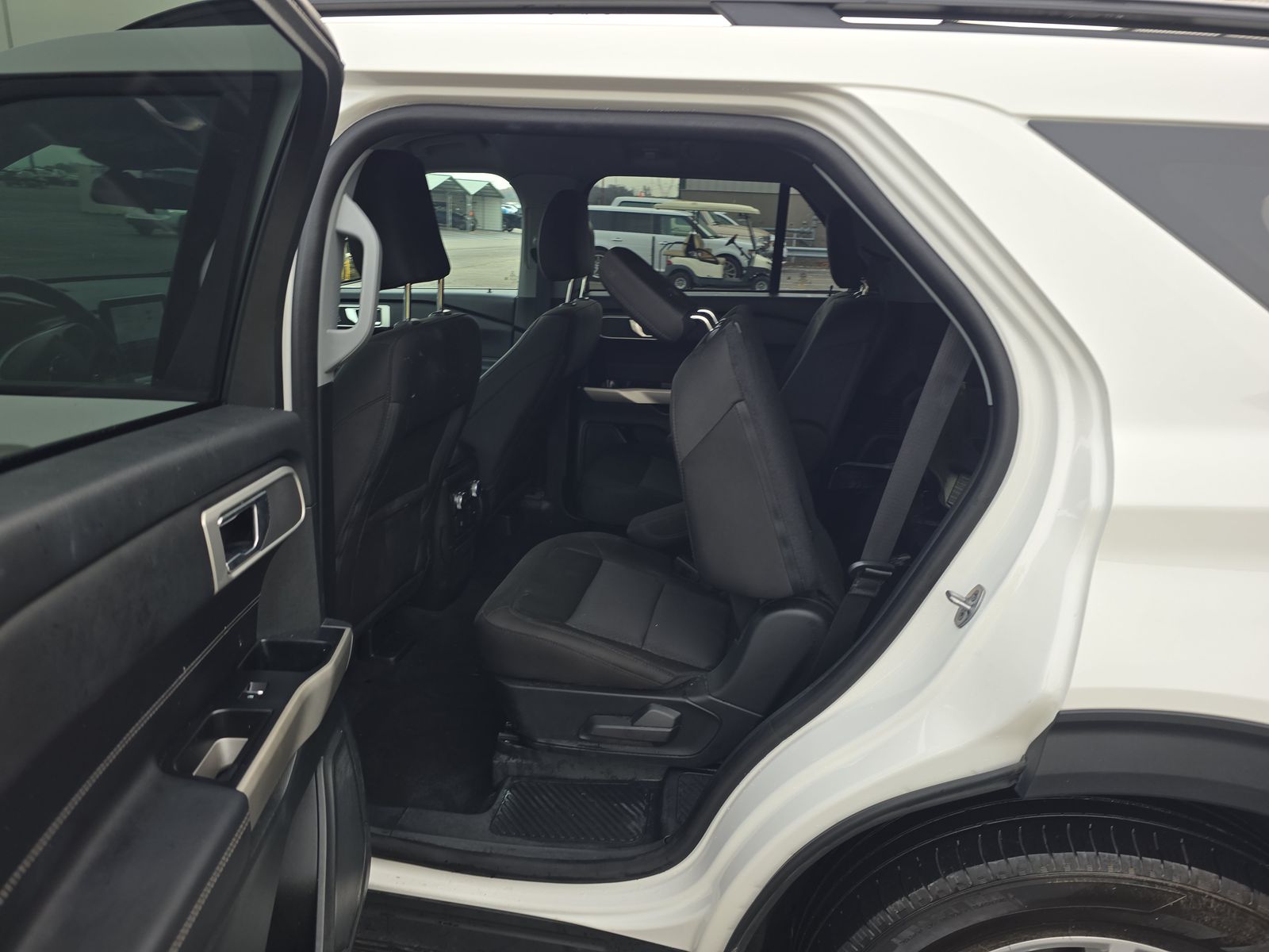 2023 Ford Explorer XLT AWD