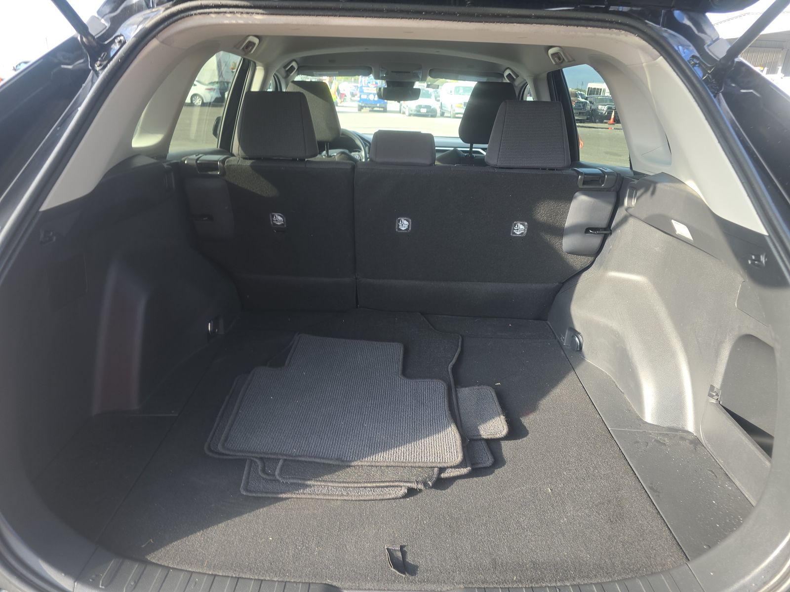 2024 Toyota RAV4 LE FWD