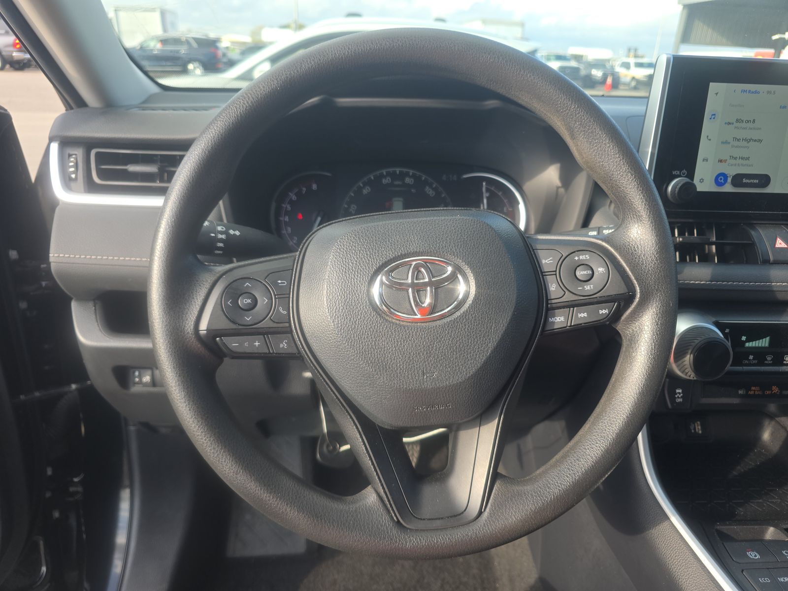 2024 Toyota RAV4 LE FWD