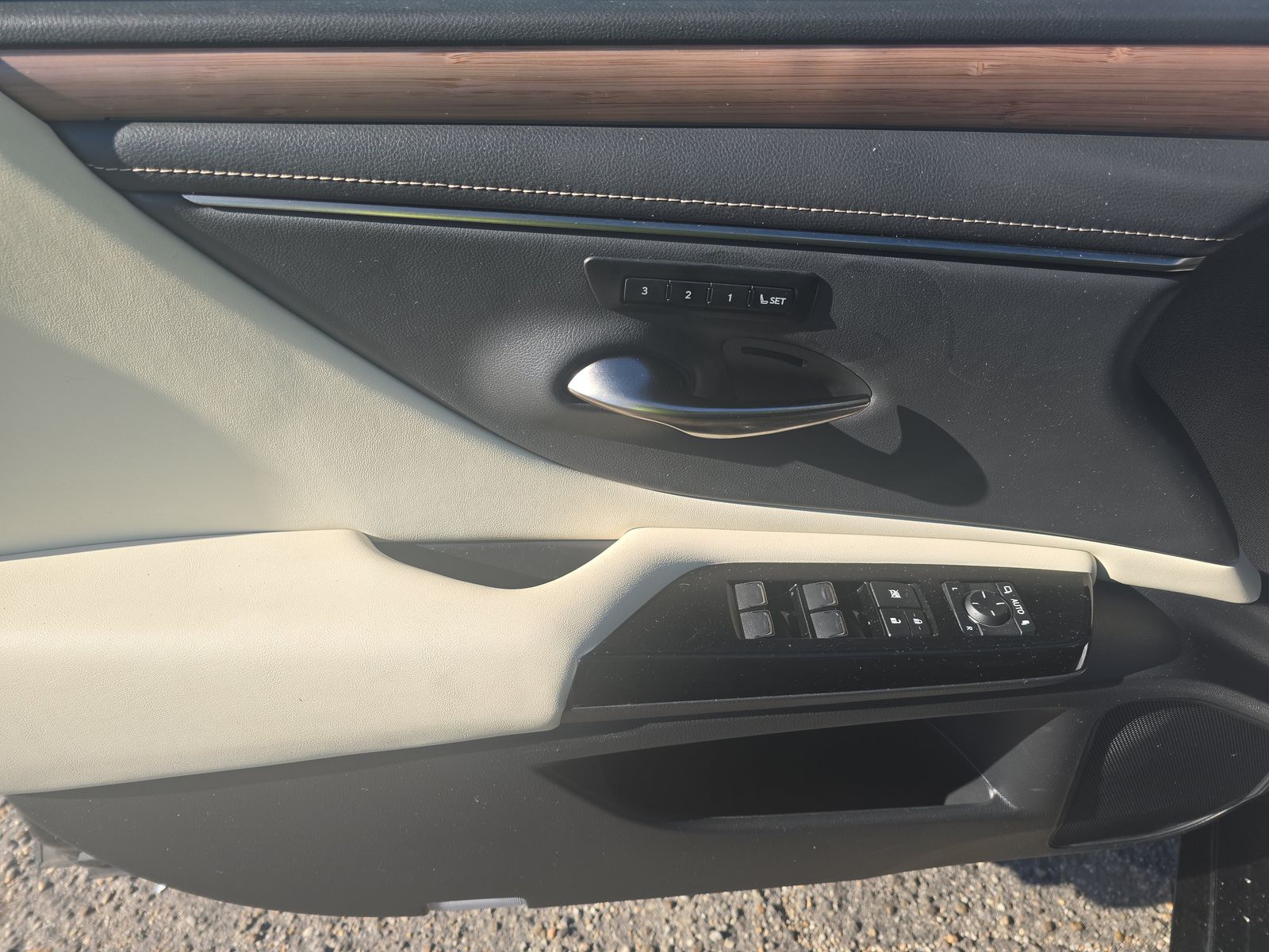 2023 Lexus ES ES 300h FWD