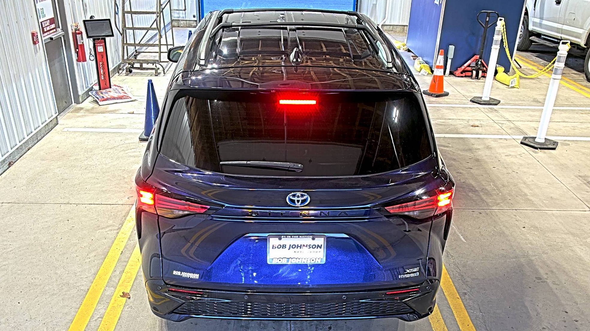 2023 Toyota Sienna XSE FWD
