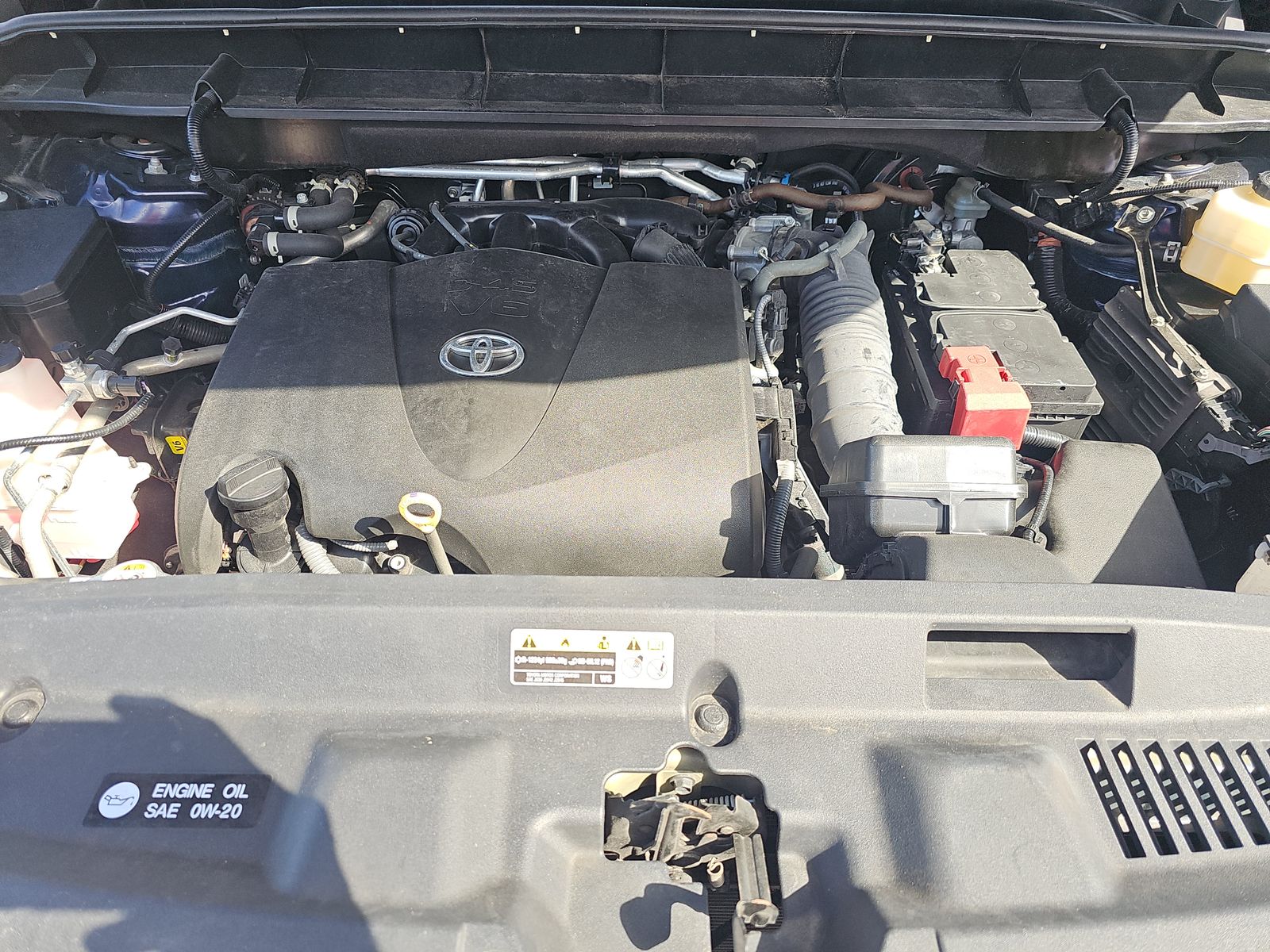 2022 Toyota Highlander LE FWD