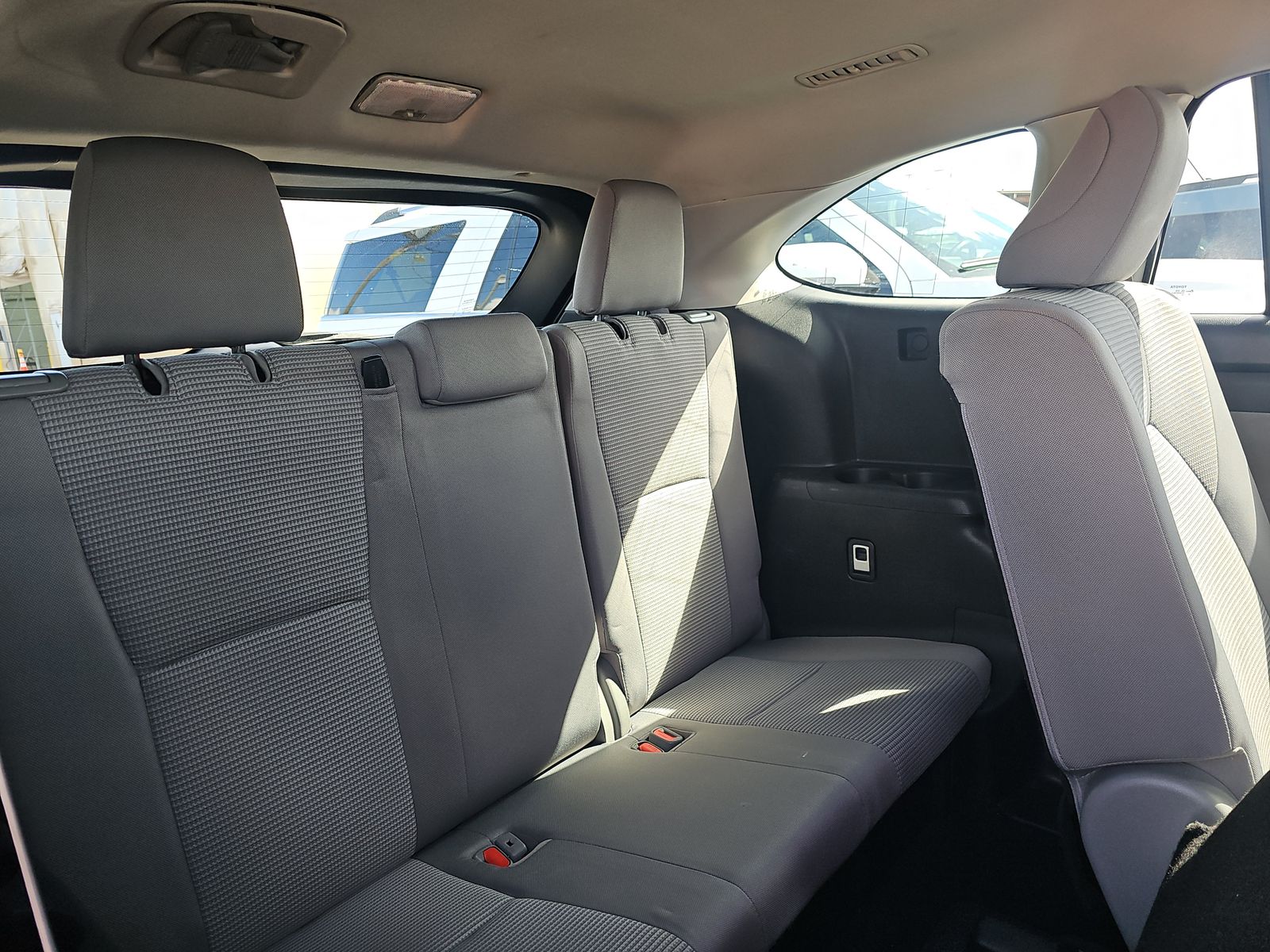 2022 Toyota Highlander LE FWD