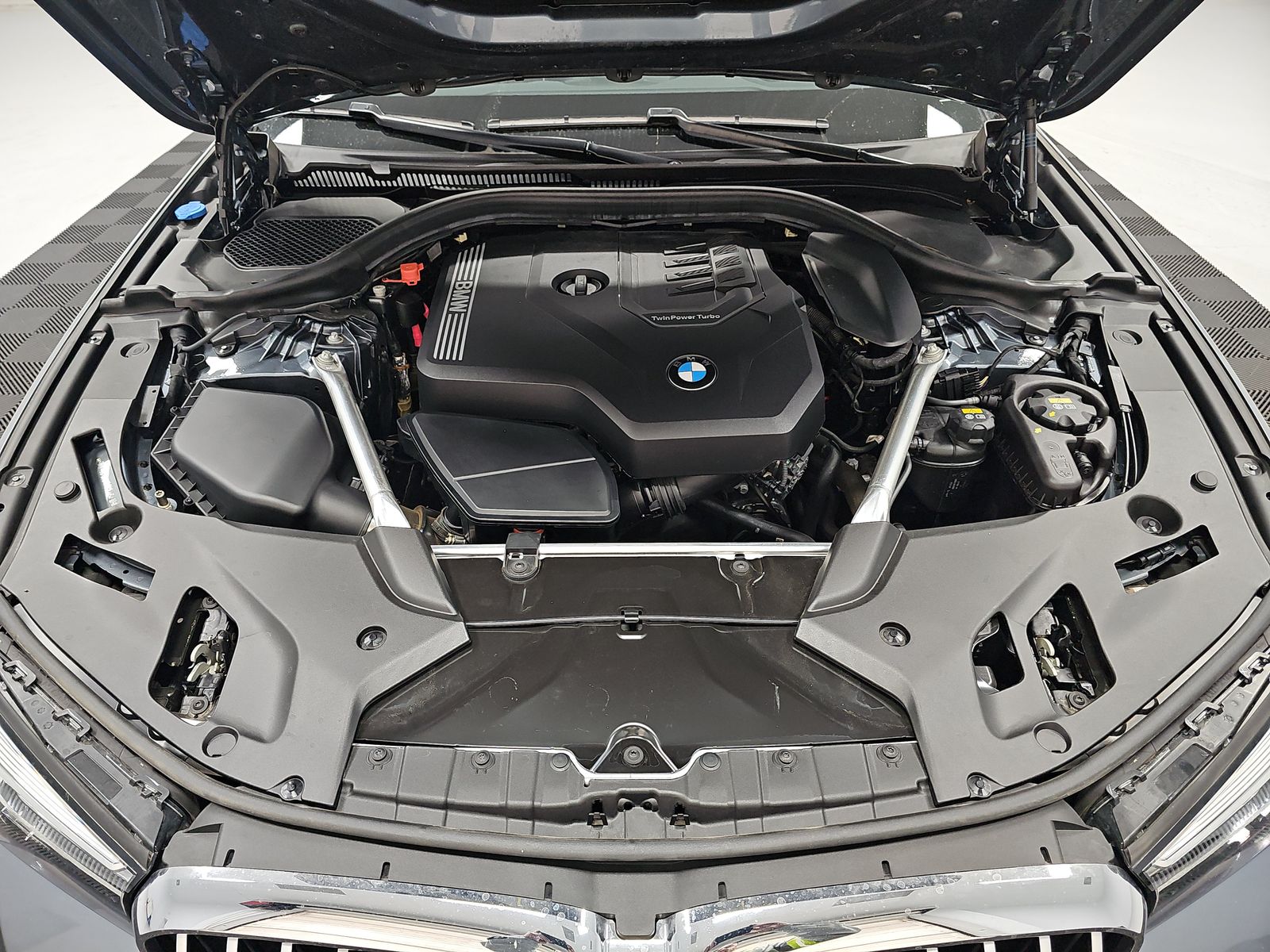 2022 BMW 5 Series 530i RWD