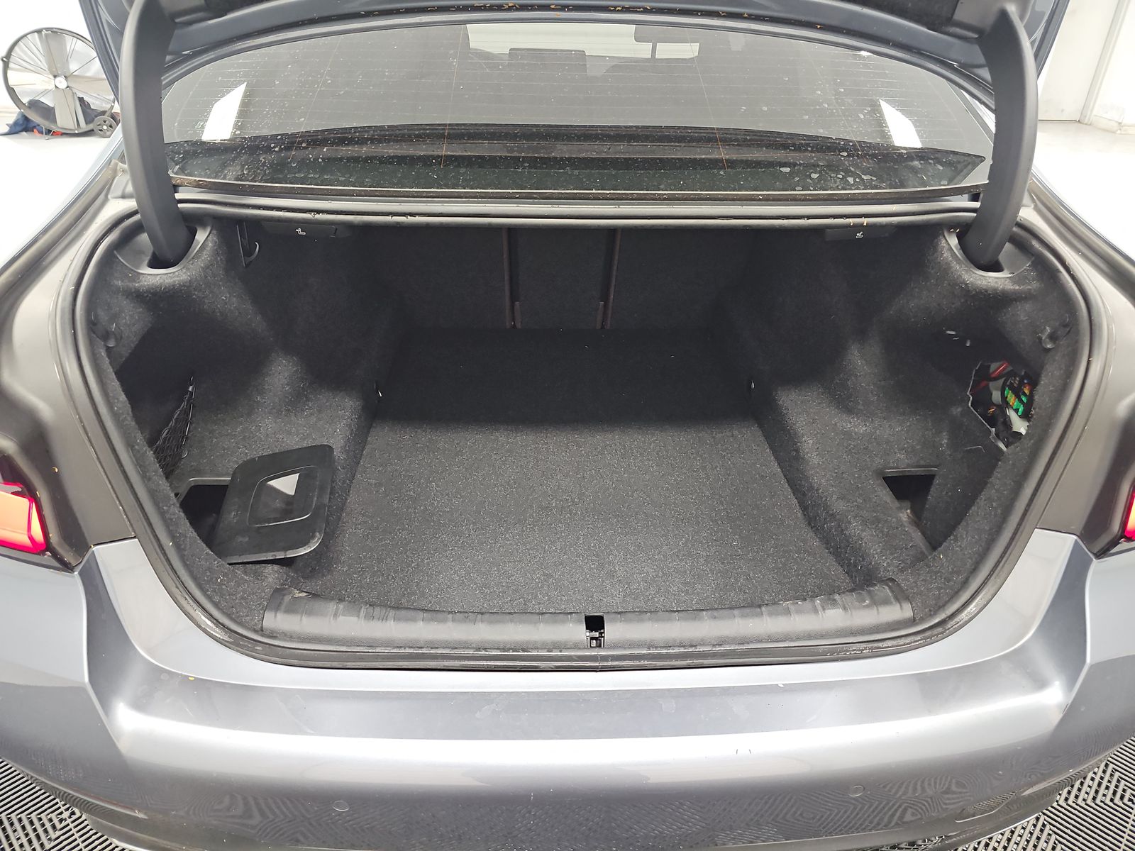 2022 BMW 5 Series 530i RWD