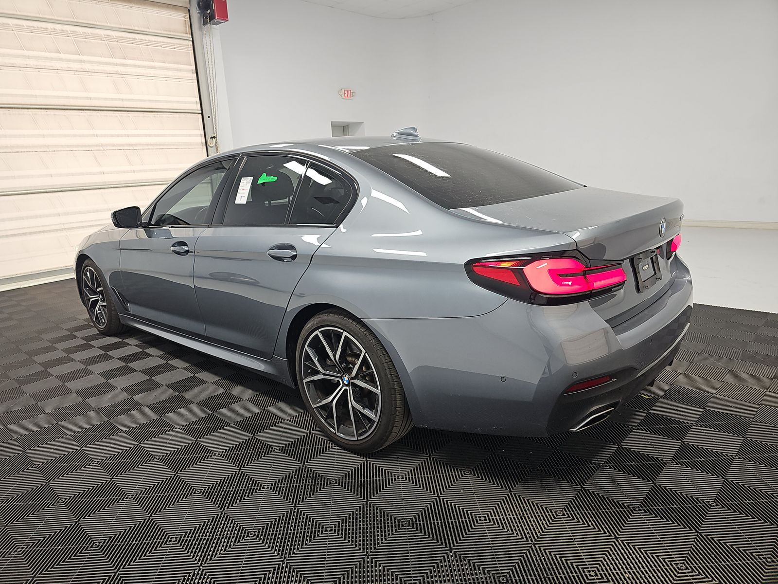 2022 BMW 5 Series 530i RWD