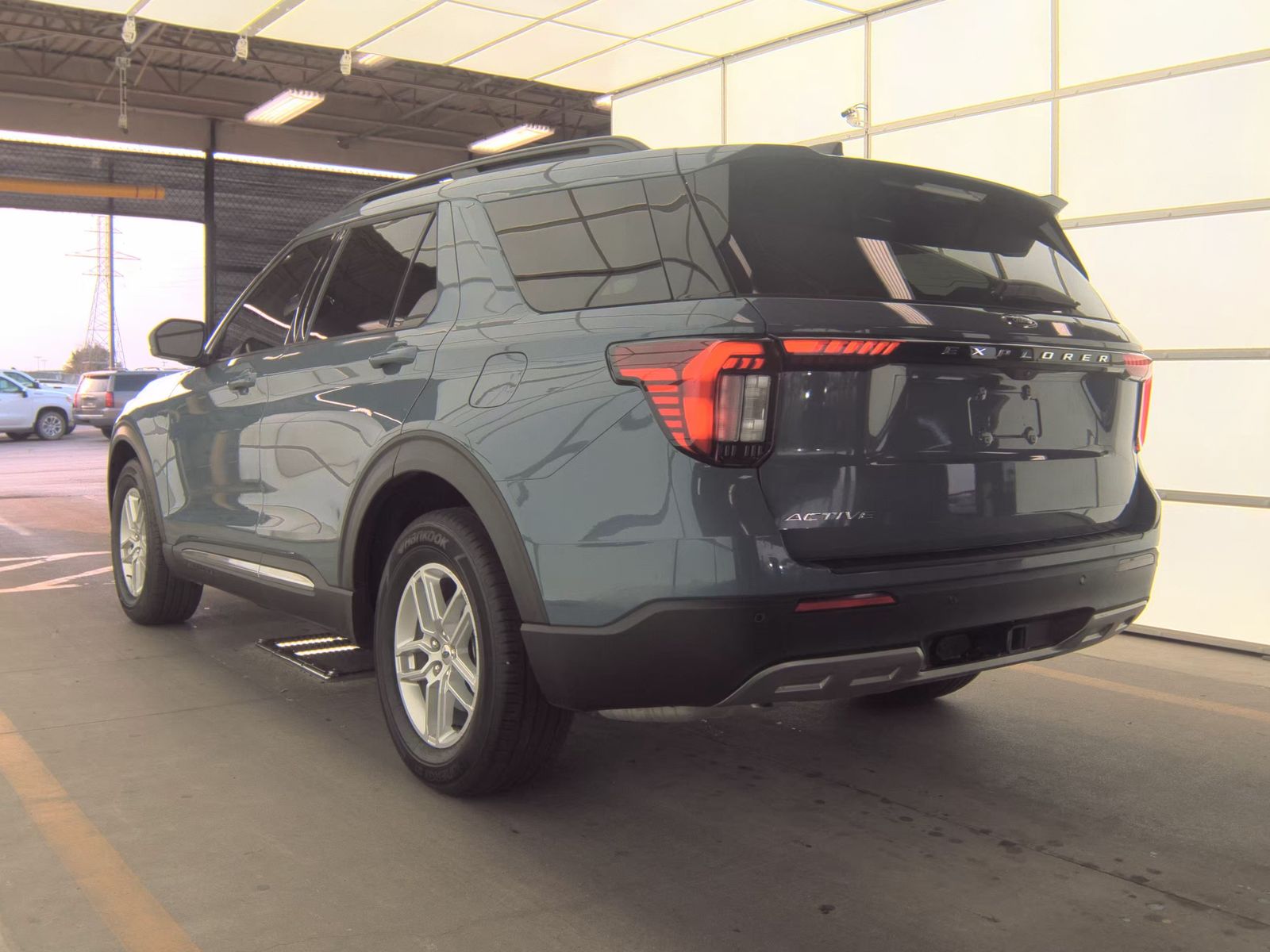 2025 Ford Explorer Active FWD