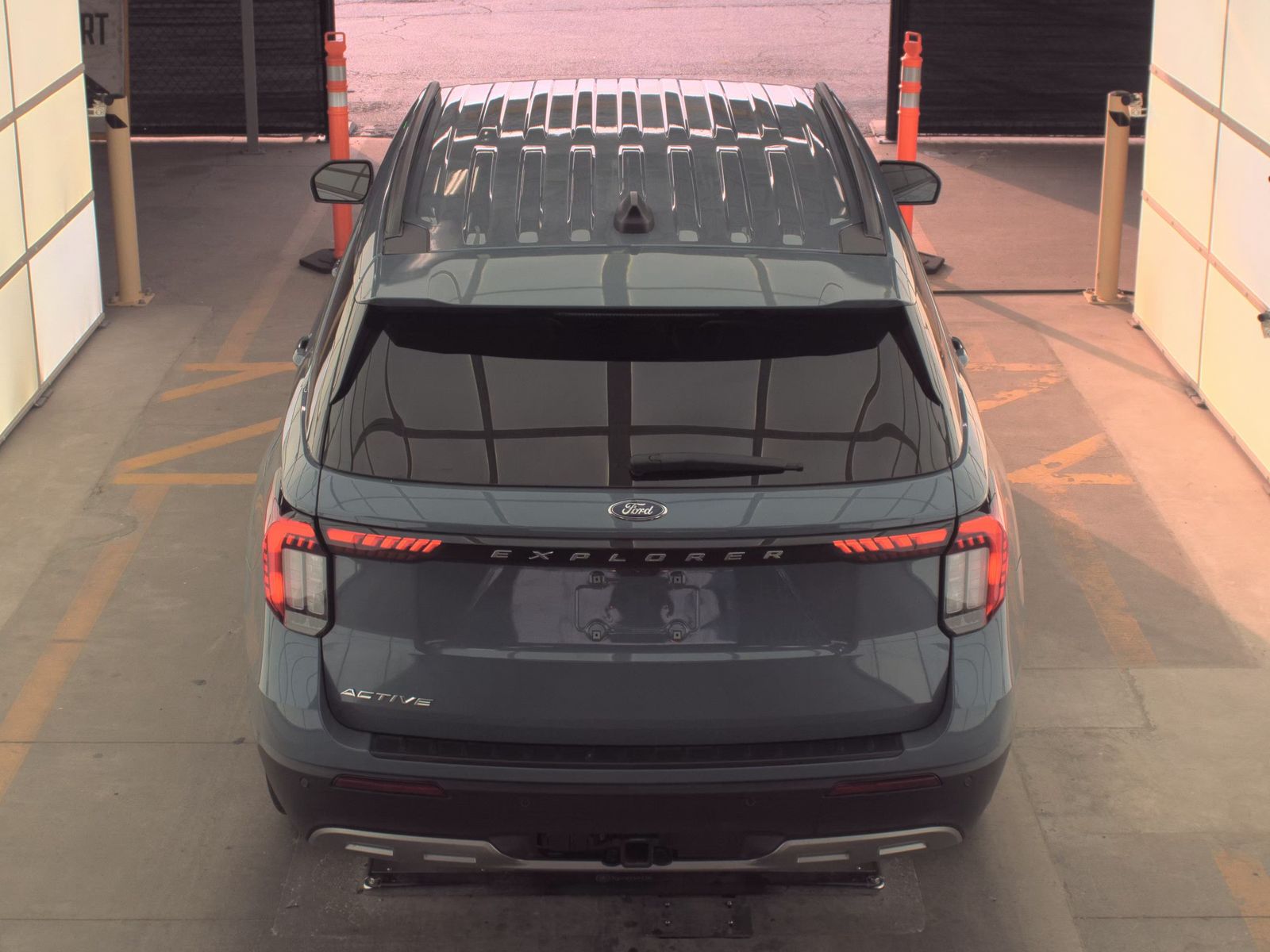 2025 Ford Explorer Active FWD