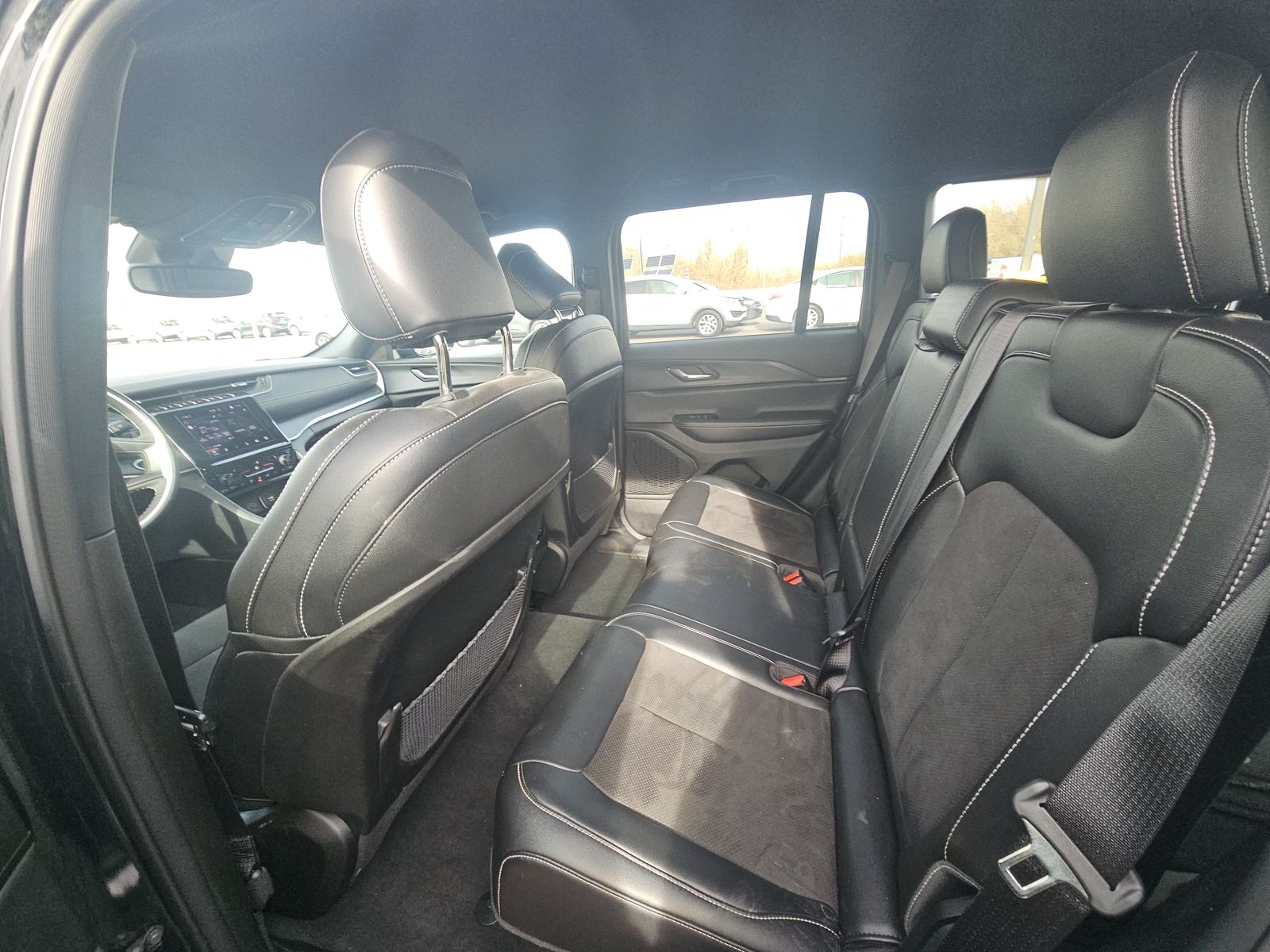 2024 Jeep Grand Cherokee Altitude AWD