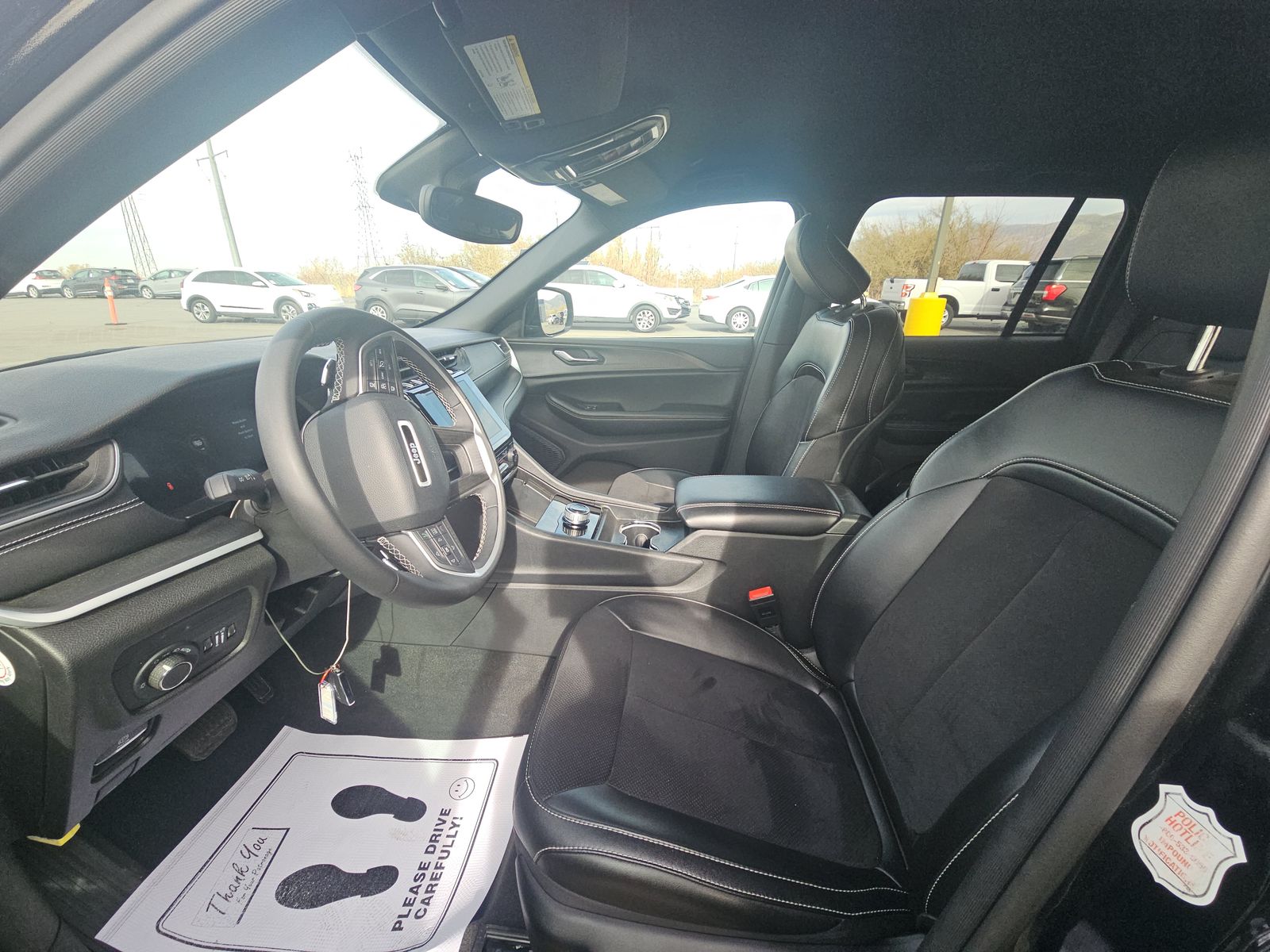 2024 Jeep Grand Cherokee Altitude AWD